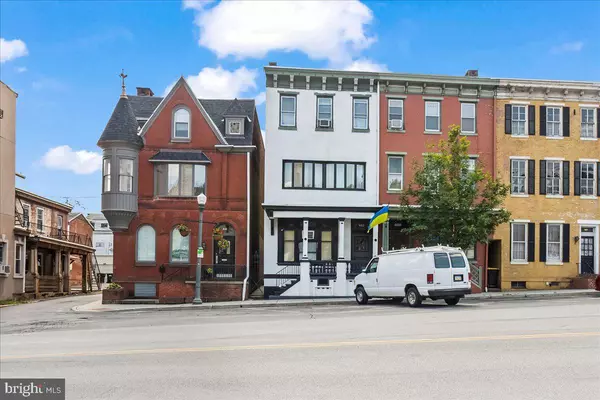 403 W MARKET ST,  Pottsville,  PA 17901