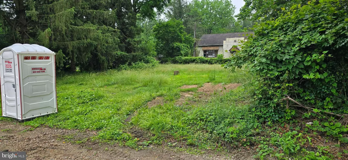 Media, PA 19063,614 WALLINGFORD AVE