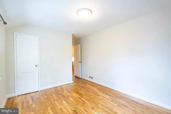 Takoma Park, MD 20912,7301 16TH AVE