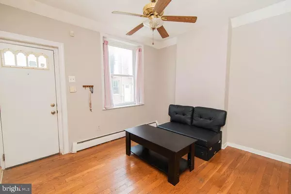 Philadelphia, PA 19125,2406 E HAROLD ST