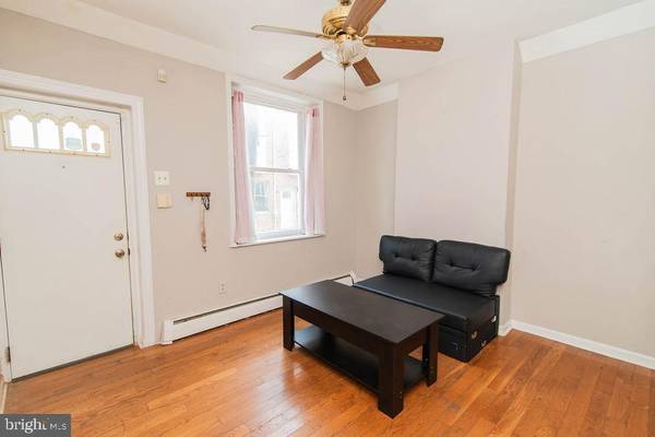 Philadelphia, PA 19125,2406 E HAROLD ST