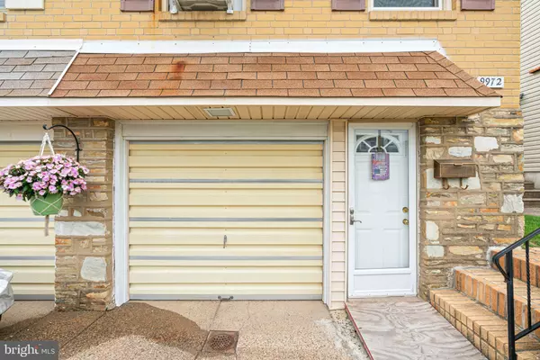 Philadelphia, PA 19115,9972 BRIDLE RD