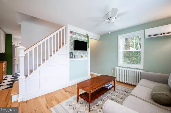 Arlington, VA 22206,2444 S OAKLAND ST