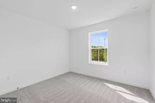 Berlin, NJ 08009,15 BUTTERNUT DR #8