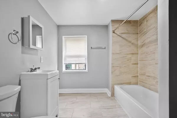 Philadelphia, PA 19104,3856 OLIVE ST
