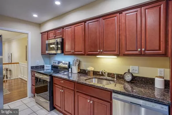 Hockessin, DE 19707,807 STOCKBRIDGE DR