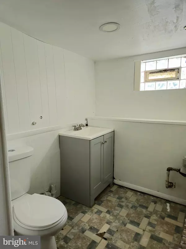 Philadelphia, PA 19136,4228 RHAWN ST