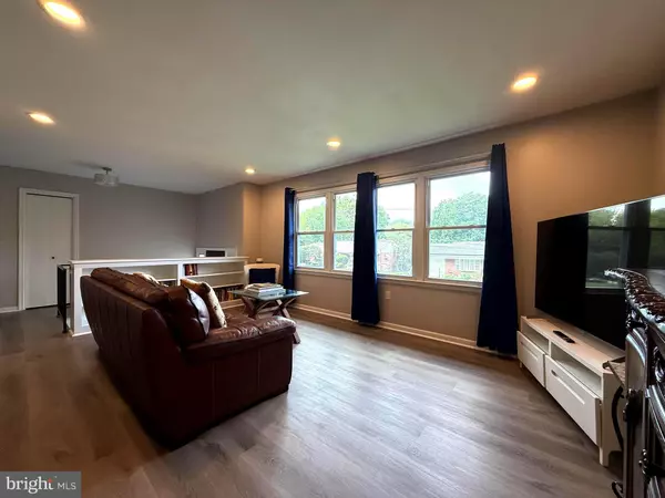 Lanham, MD 20706,7115 LOIS LN