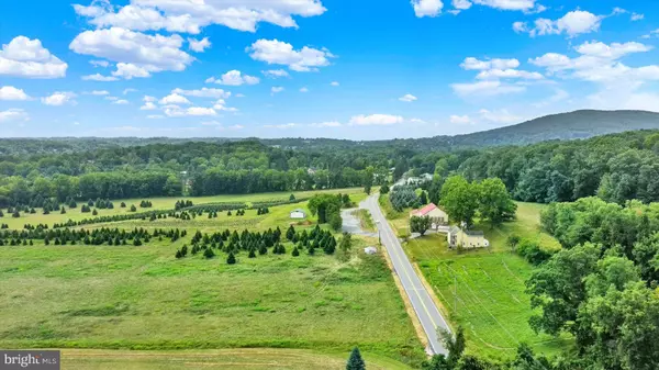 Dillsburg, PA 17019,235 CAMP GROUND RD