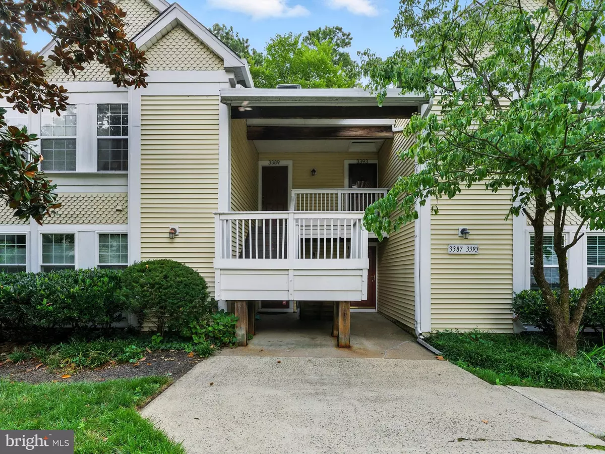 Falls Church, VA 22041,3391 LAKESIDE VIEW DR #20-5
