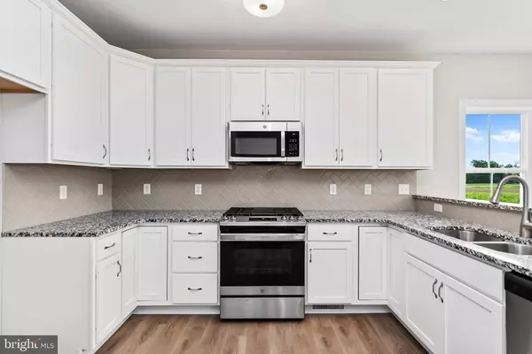 Mechanicsburg, PA 17055,651 BRITTANY DR
