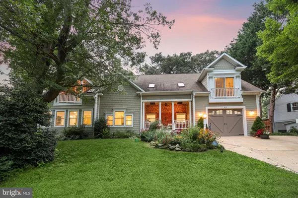 8721 WATERFORD RD, Alexandria, VA 22308