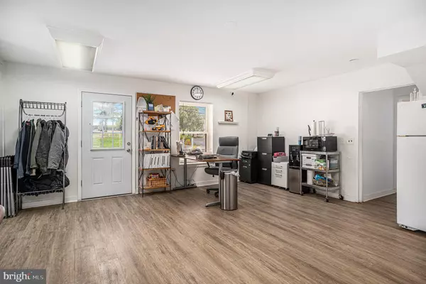 Willow Grove, PA 19090,2425 BLAIR MILL RD #A