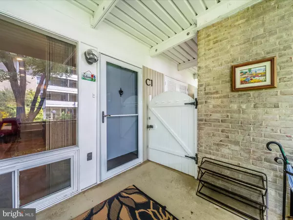 Bethesda, MD 20817,7517 SPRING LAKE DR #1-C