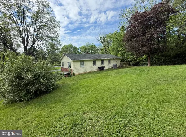 Martinsburg, WV 25405,55 FULKS TER