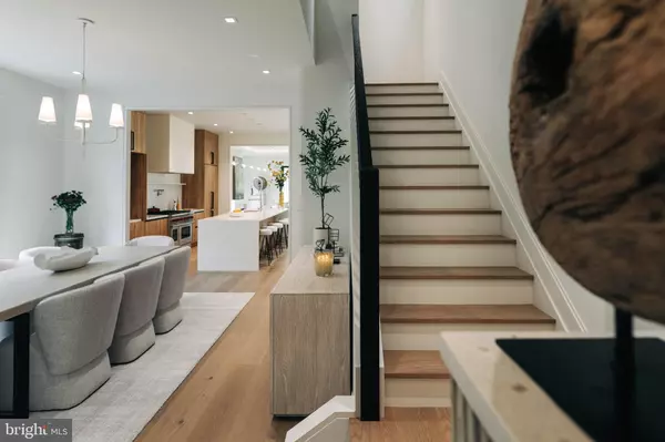 Falls Church, VA 22046,6940 SPRUCE ST