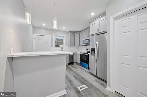 Philadelphia, PA 19122,1904 N LEITHGOW ST