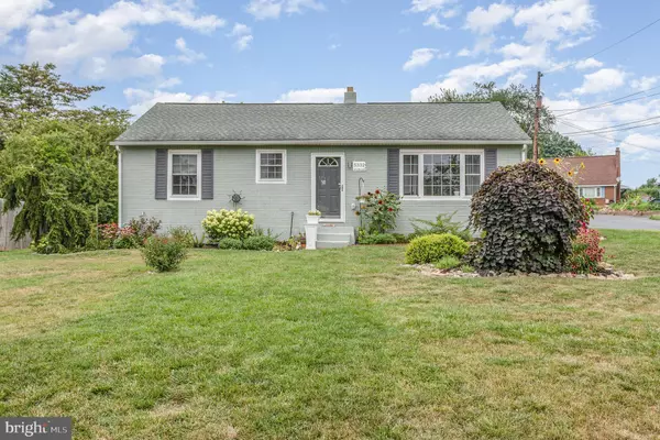 5332 EARL DR, Harrisburg, PA 17112