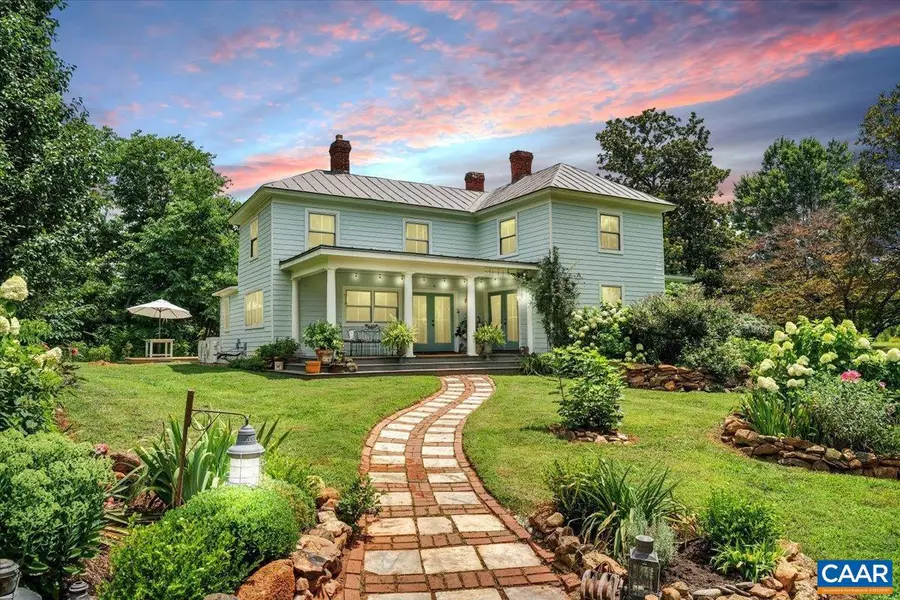 785 JONESBORO RD, Roseland, VA 22967