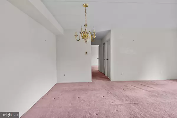 Philadelphia, PA 19114,57103-00 DELAIRE LANDING RD #103