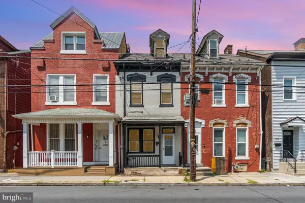 1111 LEHMAN ST, Lebanon, PA 17046