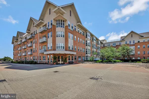 23 PIERSIDE DR #129, Baltimore, MD 21230