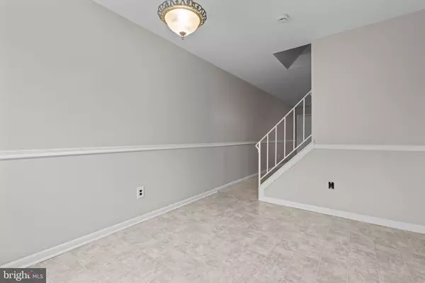 Bensalem, PA 19020,4948 OXFORD CT.
