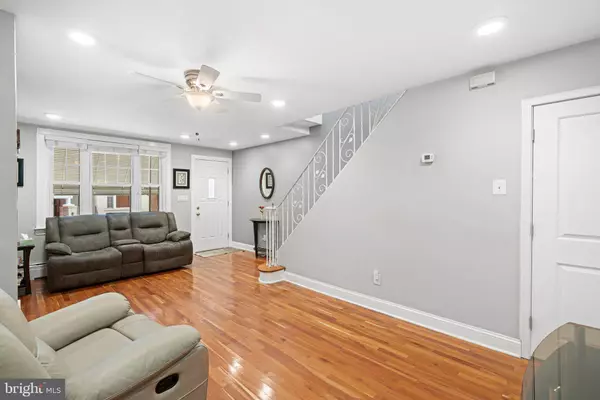 Philadelphia, PA 19145,2819 S SYDENHAM ST