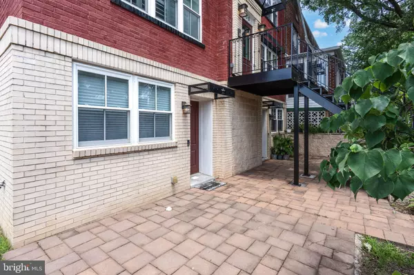 Washington, DC 20002,400 21ST ST NE #1