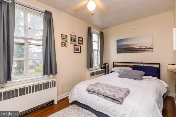 Philadelphia, PA 19128,350 GREEN LN #1F