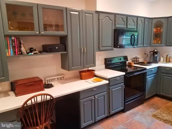 Annapolis, MD 21401,955 MASTLINE DR