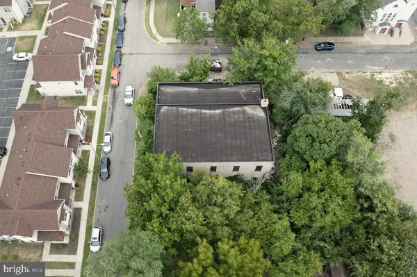 Camden, NJ 08104,678 FLORENCE ST