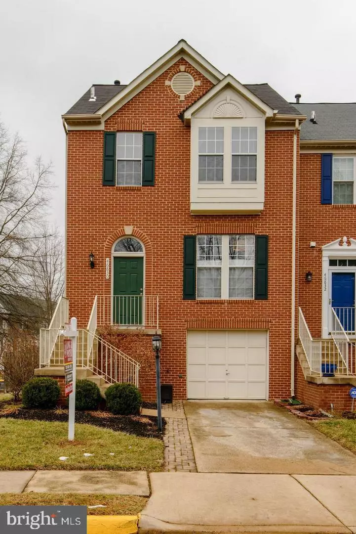 Sterling, VA 20165,46830 GRAHAM COVE SQ