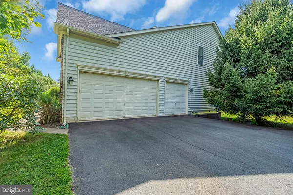 Manassas, VA 20112,9800 GOLDENBERRY HILL LN