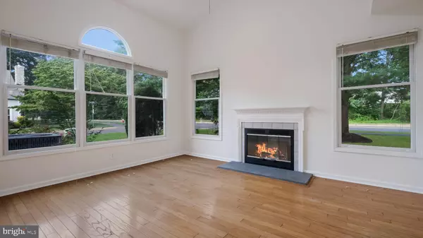 Newtown, PA 18940,48 WALTON CT