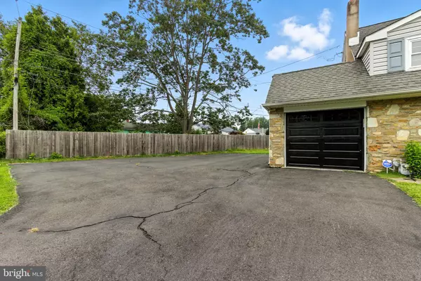 Southampton, PA 18966,559 MAPLE AVE