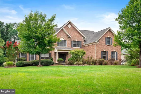 6 SLEEPY HOLLOW CT, Allentown, NJ 08501