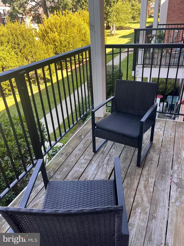 Fairfax, VA 22031,9483 FAIRFAX BLVD #202