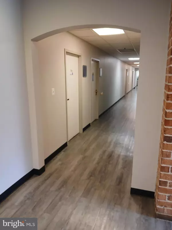 Alexandria, VA 22304,50 S PICKETT ST #118