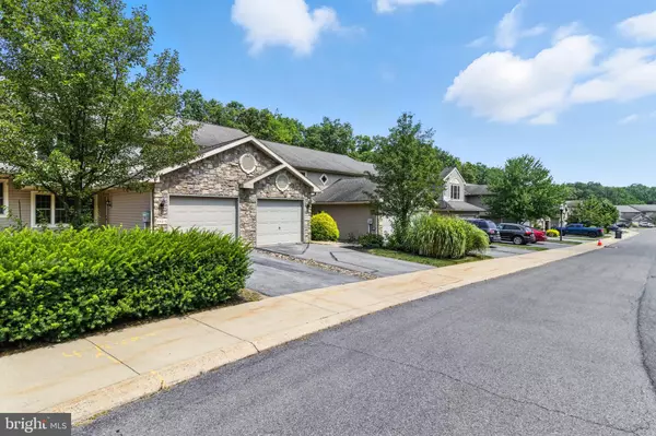 State College, PA 16803,662-E OAKWOOD AVE