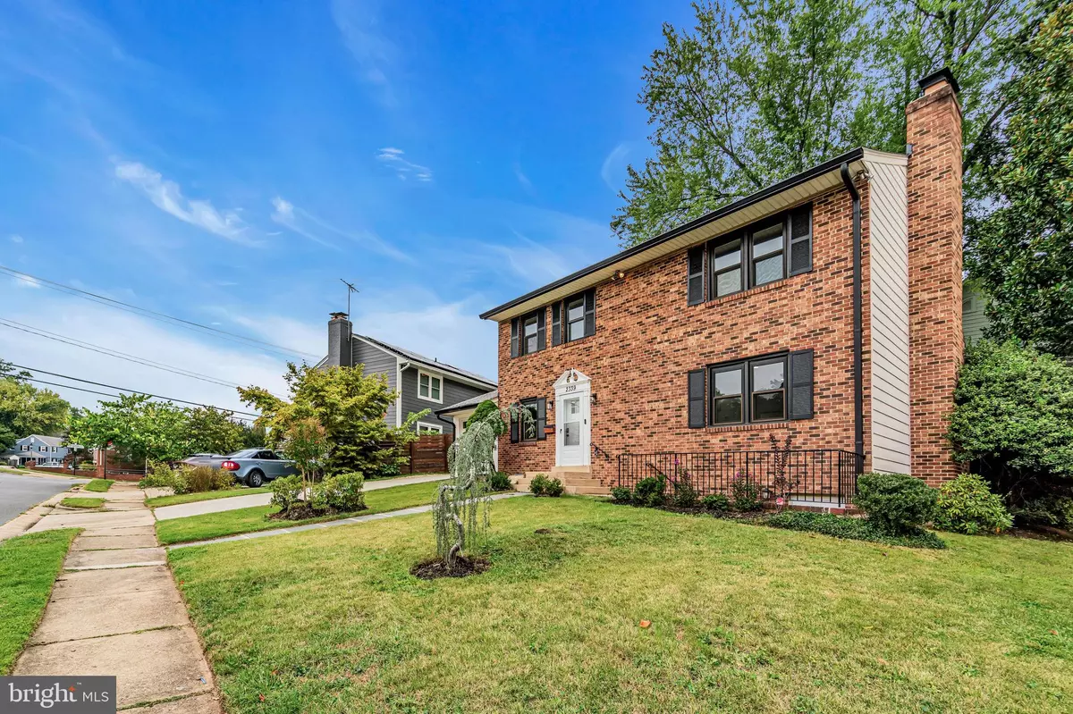 Arlington, VA 22205,2339 N POWHATAN ST