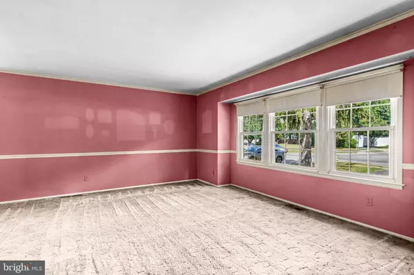 Blackwood, NJ 08012,1015 MERRYMOUNT AVE S