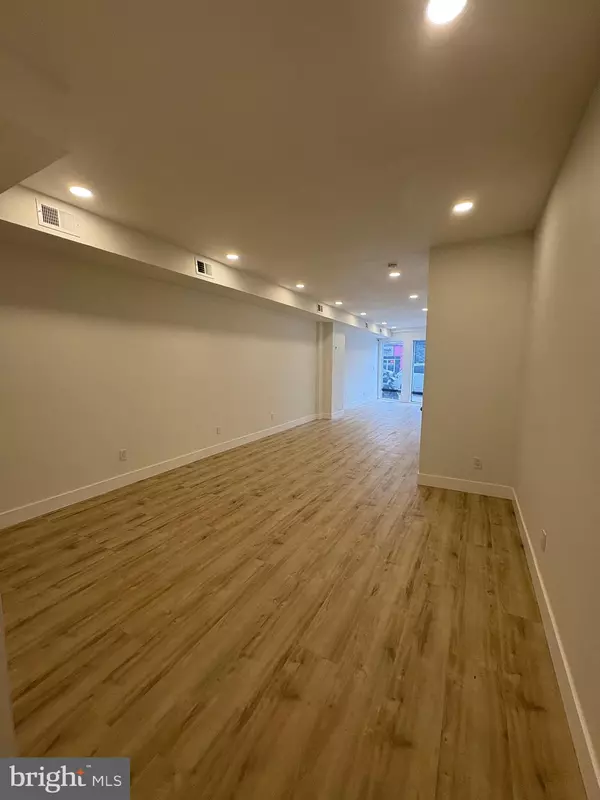 Philadelphia, PA 19146,1326 POINT BREEZE AVE