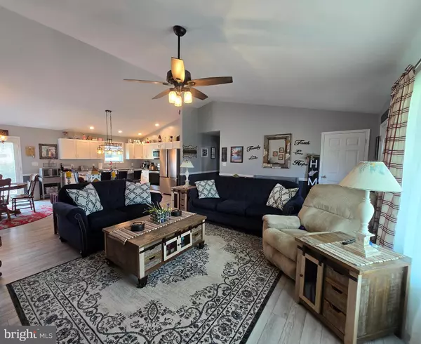 Romney, WV 26757,105 SPENCER LN