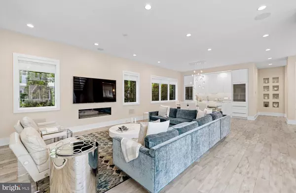 Rehoboth Beach, DE 19971,91 COLUMBIA AVE