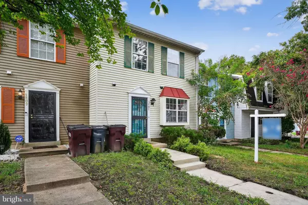 Capitol Heights, MD 20743,5707 FALKLAND PL