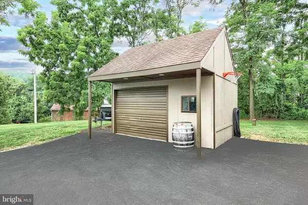 Gettysburg, PA 17325,312 KNOX RD
