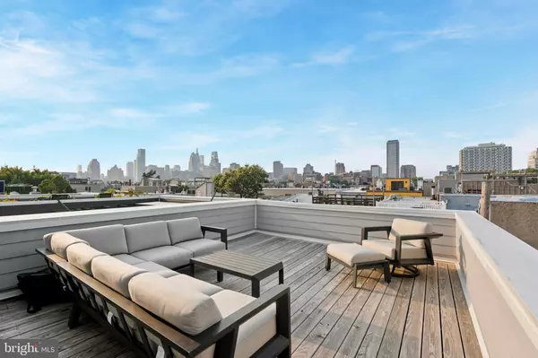 Philadelphia, PA 19147,704 PEMBERTON ST