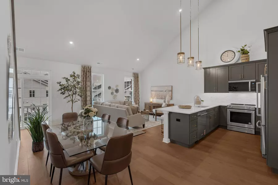 86 CEDAR CIR, Levittown, PA 19055