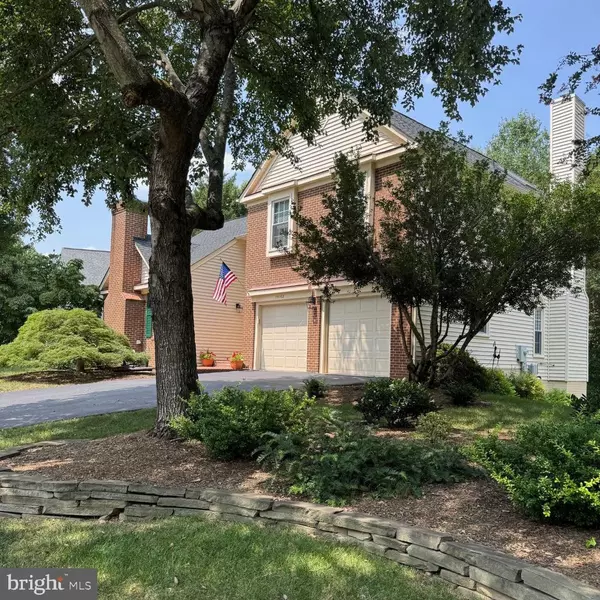 Centreville, VA 20120,15162 STRATTON MAJOR CT